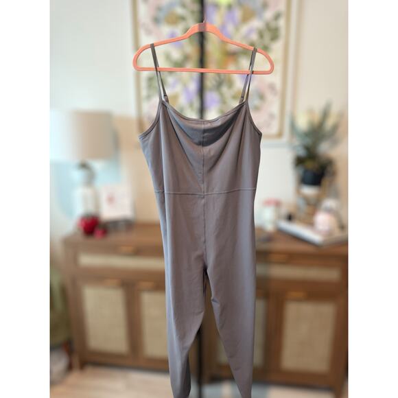 Old Navy Active Ribbed PowerSoft 7/8 Cami Bodysuit Sporty Gray Womens Size XXL - Picture 2 of 10